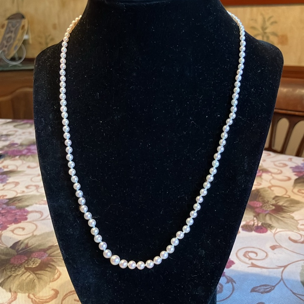 14 K CLASP AUTHENTIC CULTURED PEARL NECKLACE 18” long. - Picture 14 of 17